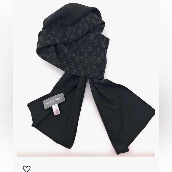 Michael Kors Hat and Scarf - Picture 2 of 5